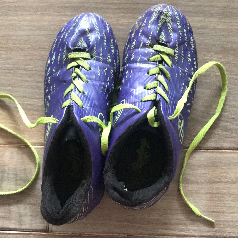 ✨Soccer cleats✨